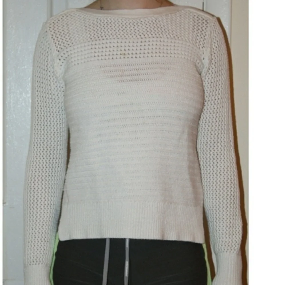Tahari ivory/ beige sweater T92 - Picture 6 of 6